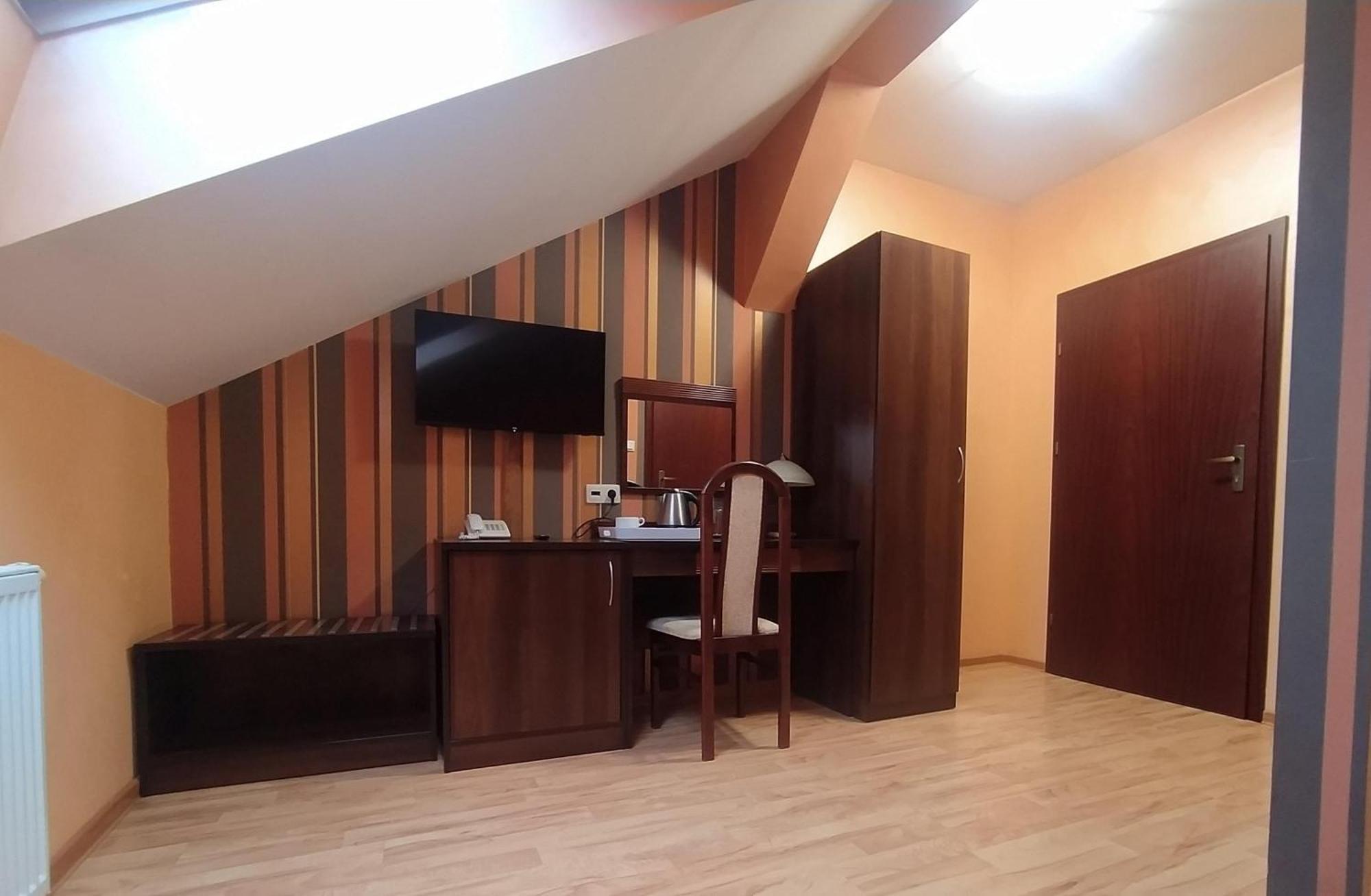 Restauracja Kargul Noclegi Łęczyca Kültér fotó